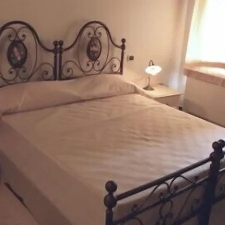 Il Dito E La Luna Hotel