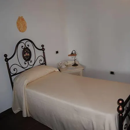 Il Dito E La Luna Hotel 2*
