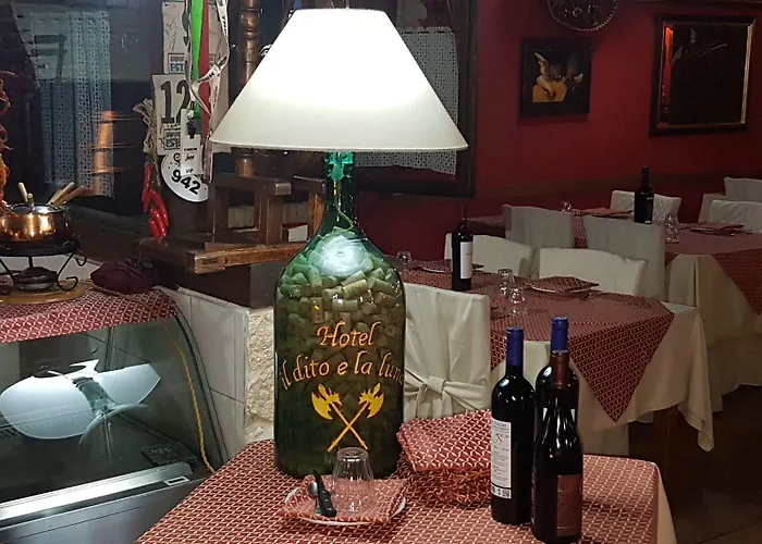 Il Dito E La Luna Hotel