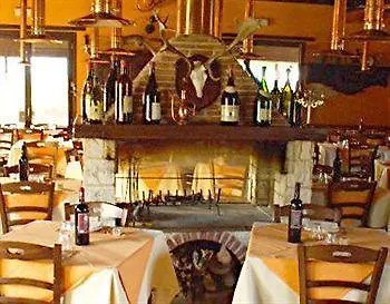 Il Dito E La Luna Ripa Teatina